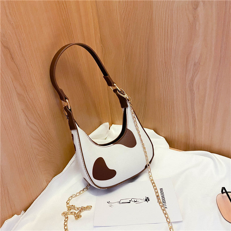 Underarm carry messenger bag