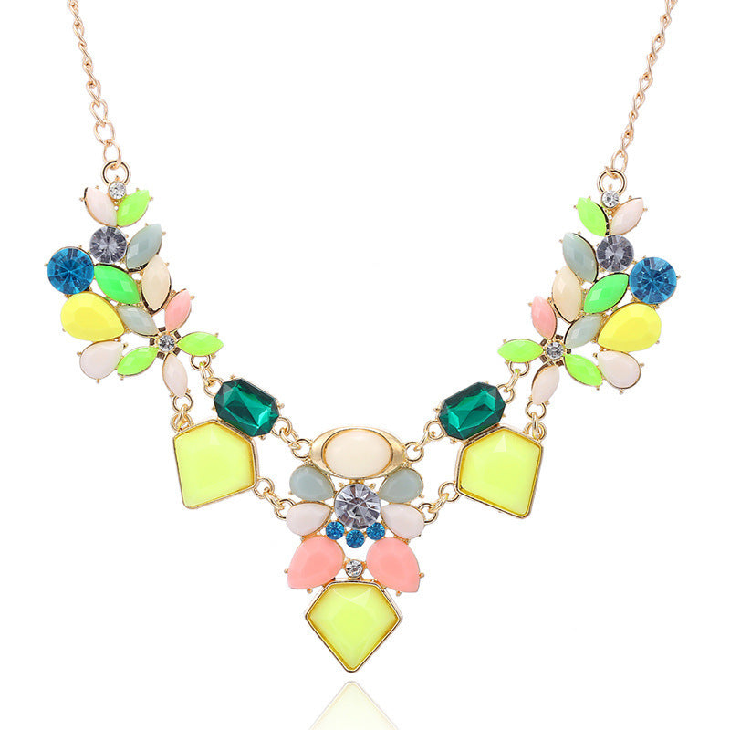 Geometric resin street beat necklace one