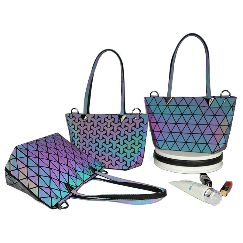 Luminous portable diagonal bag