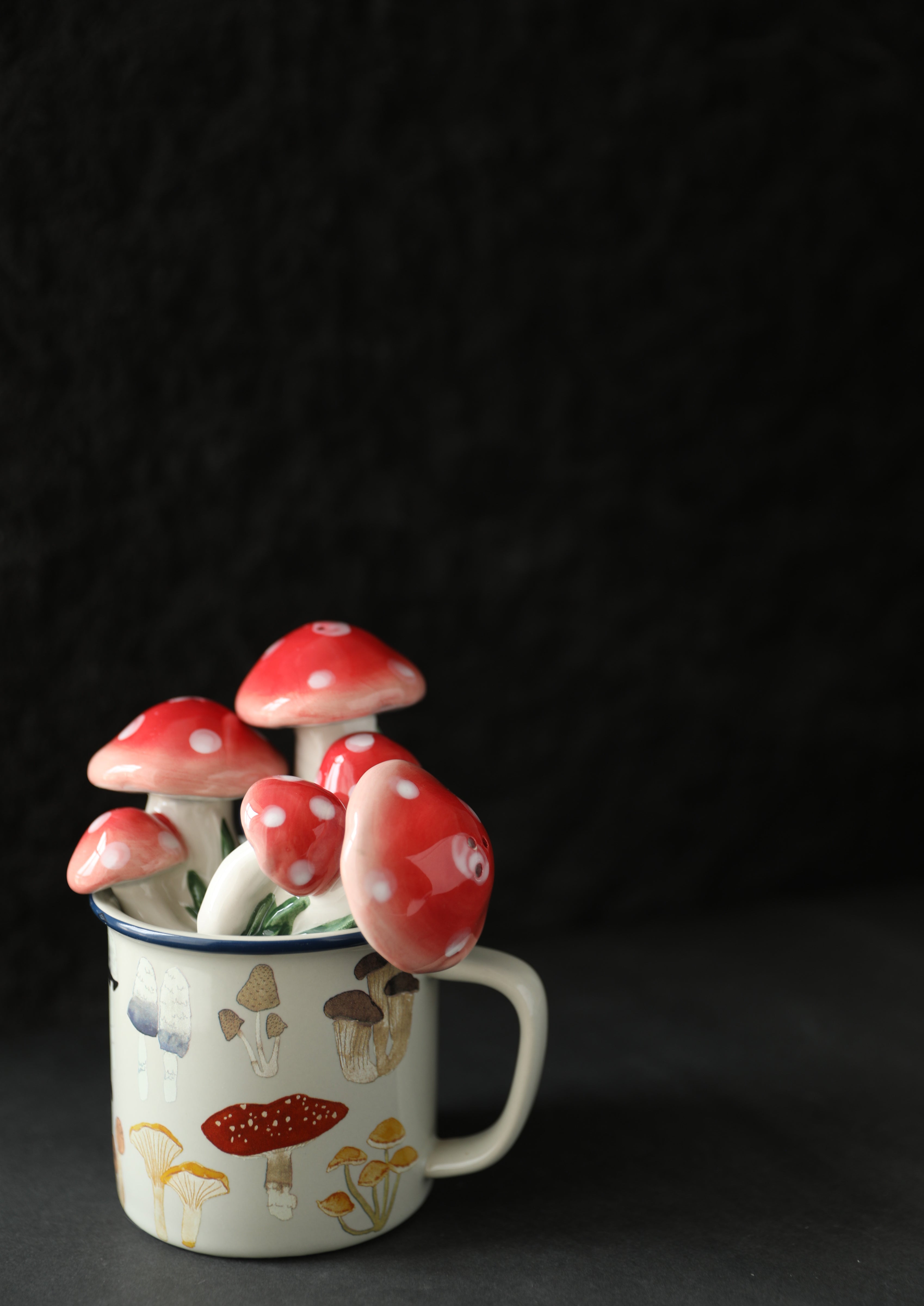 Psychedelic Small Mushroom New Daze Poisonous Mushroom Ceramic Small Tea Container