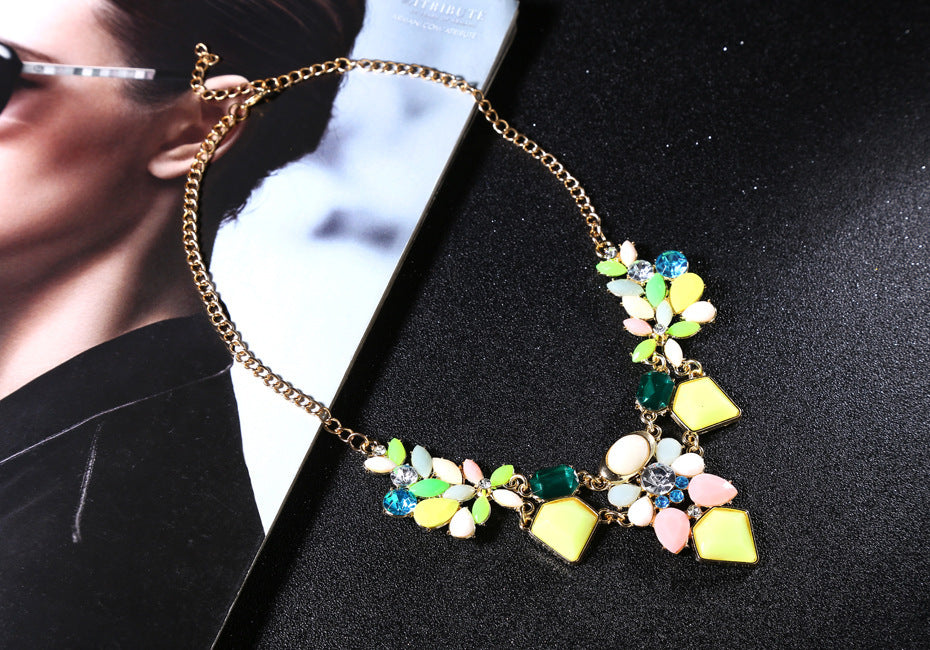 Geometric resin street beat necklace one