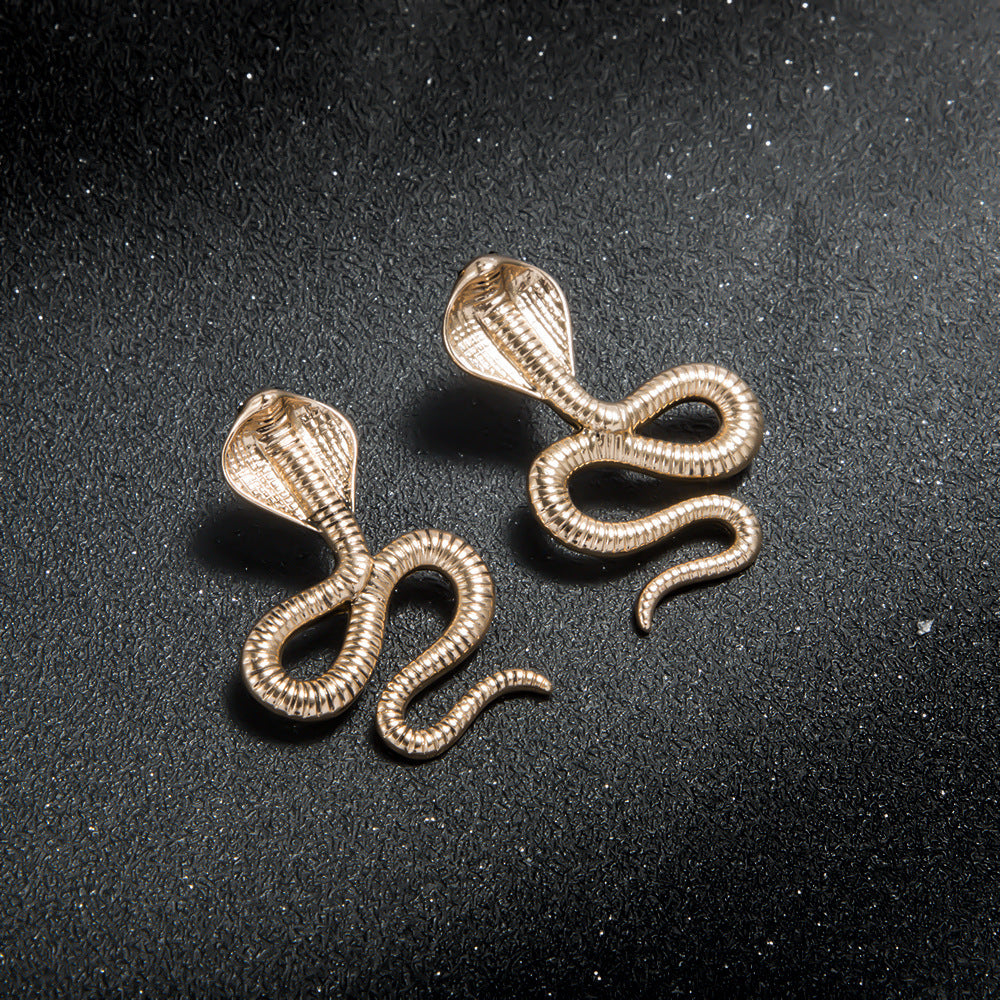 Exaggerated temperament snake earrings