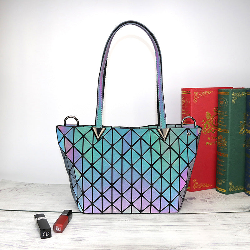 Luminous portable diagonal bag