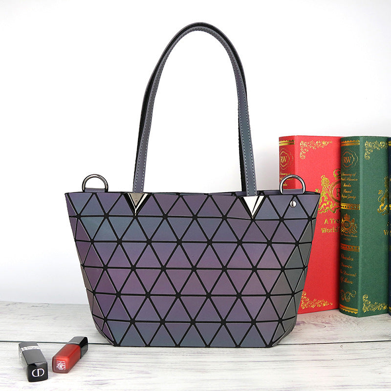 Luminous portable diagonal bag