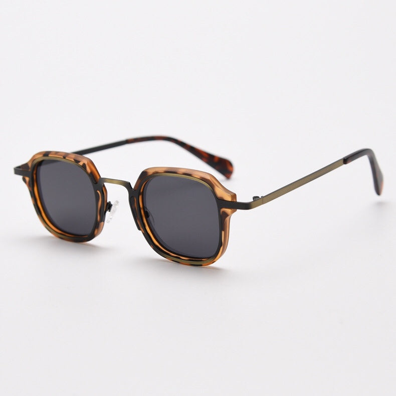 Fashion Personality Street Photo Punk Sunglasses