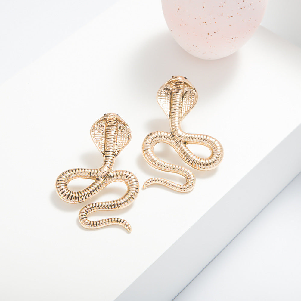 Exaggerated temperament snake earrings