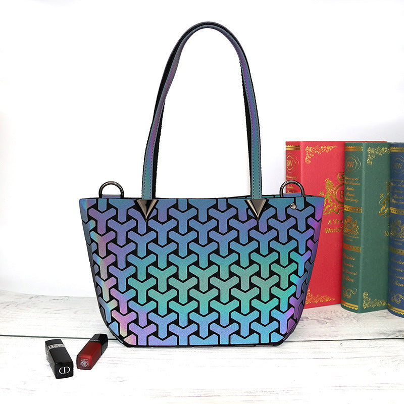 Luminous portable diagonal bag
