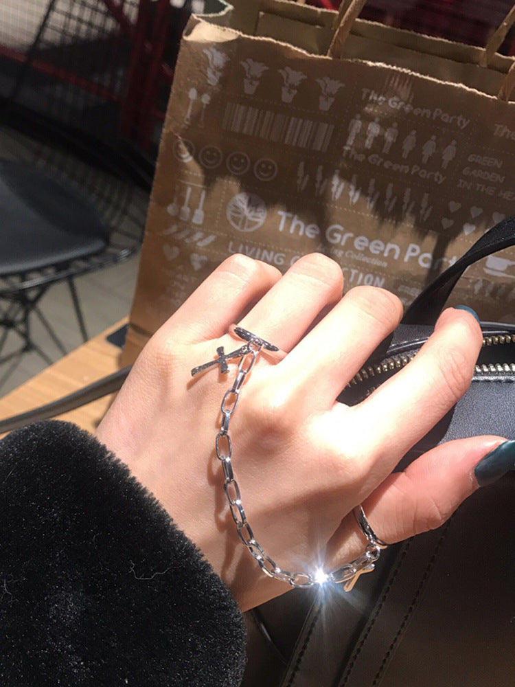 Hip-hop integrated ring
