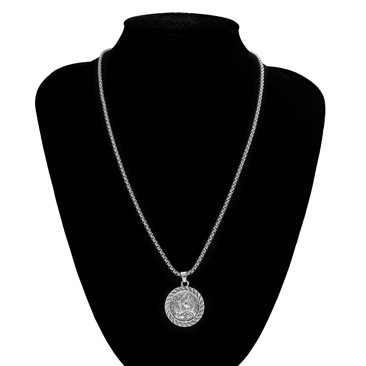 Vintage Vintage Queen Head Necklace For Men